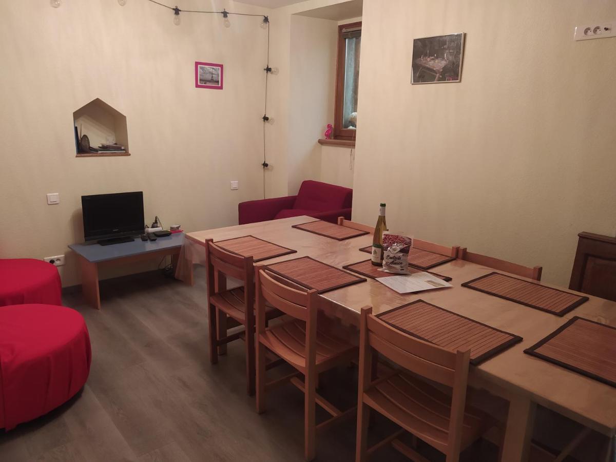 Chey Mybam, Agreable Maison Au Centre De Selestat Villa Luaran gambar